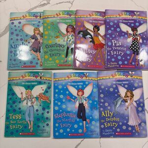 THE OCEAN FAIRIES RAINBOW MAGIC FAIRIES: Books 1-7 Set/Lot (by Daisy Meadows)